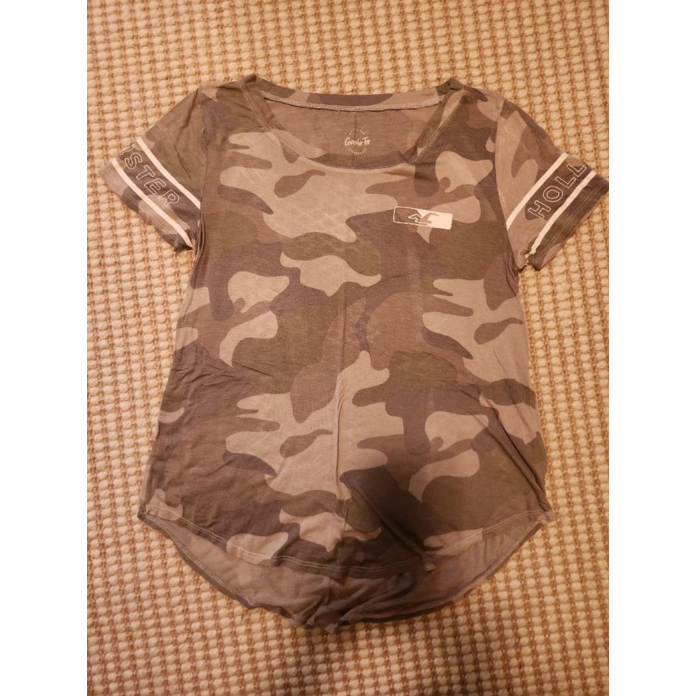 Juniors Y2K Vintage Lightweight Hollister Camo Short Sleeve Baseball Tee M Green